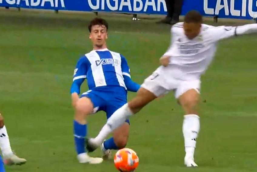 Faultul grosolan al lui Kylian Mbappe asupra lui Antonio Blanco