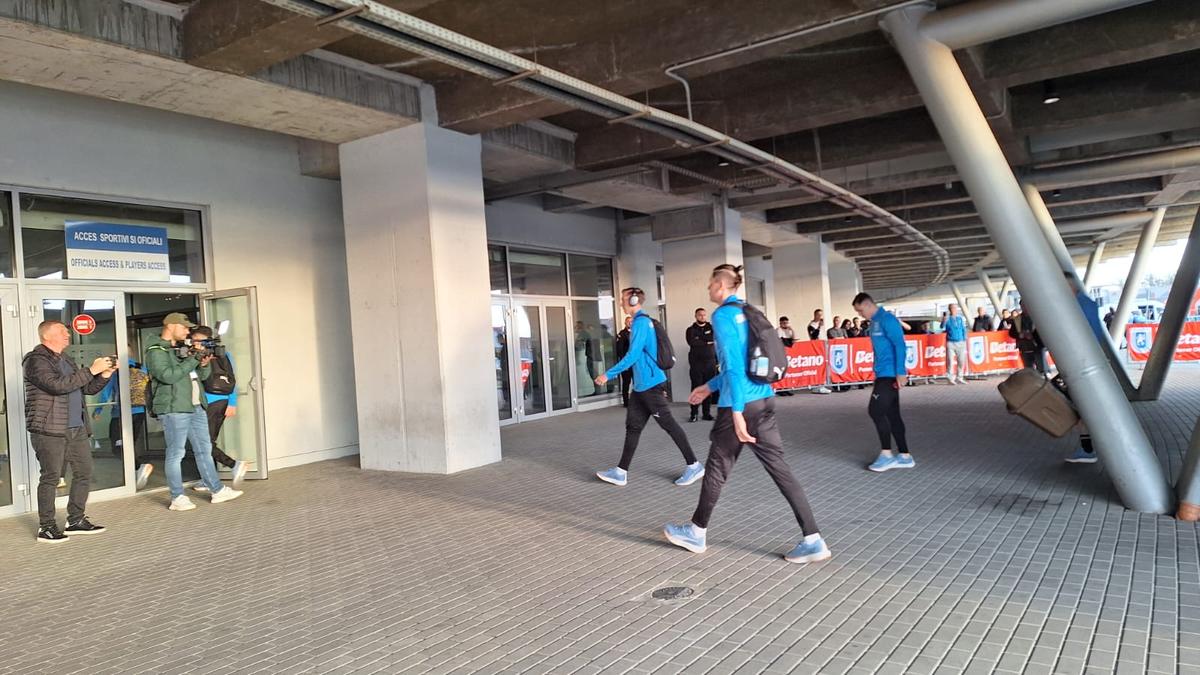 Cu ce ceas a venit Mirel Rădoi la Craiova - FCSB