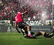 Jessic Ngankam (Hannover) a suferit o dublă fractură de tibie și peroneu în meciul cu Elversberg din 2. Bundesliga / Foto: Captură TV