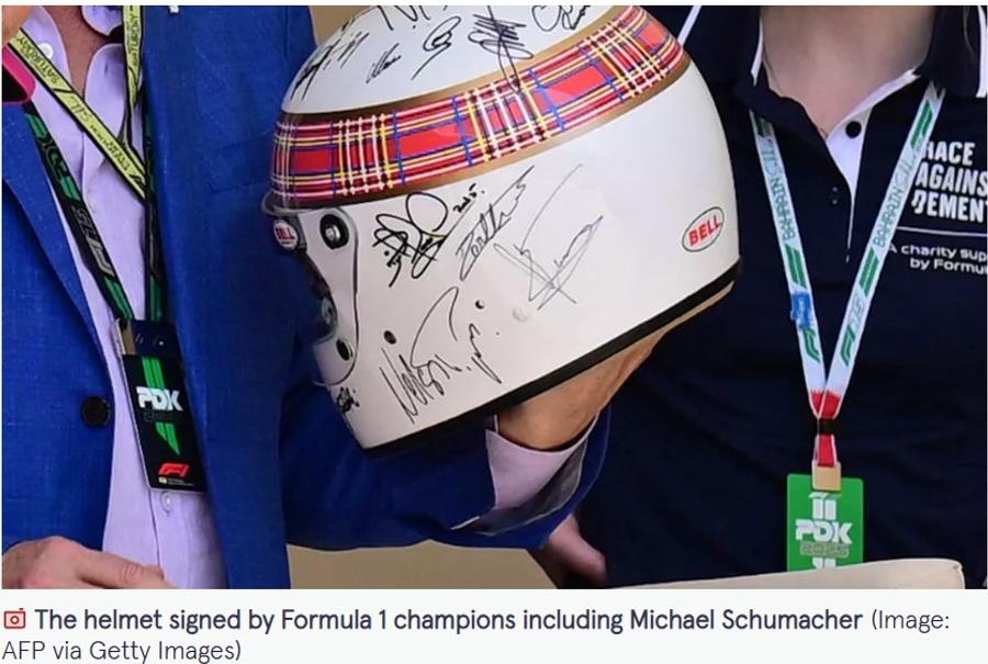 Emoționant! La 12 ani de la teribilul accident, Michael Schumacher a semnat un autograf pentru un eveniment caritabil » Cum a fost posibil