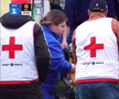 Cea mai brutală ciocnire între fotbaliști într-un meci din Rusia! Două ambulanțe au intrat pe teren, iar jucătorii au fost transportați de urgență la spital