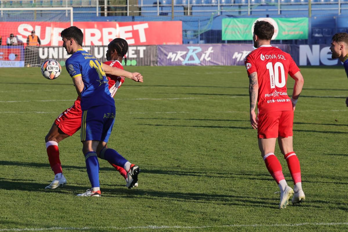 Unirea Slobozia - UTA 2-1 » Adrian Mihalcea a avut grijă de bugetul lui Rednic! Luptă relansată pentru salvarea de la retrogradare