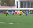 Cea mai brutală ciocnire între fotbaliști într-un meci din Rusia! Două ambulanțe au intrat pe teren, iar jucătorii au fost transportați de urgență la spital