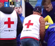 Cea mai brutală ciocnire între fotbaliști într-un meci din Rusia! Două ambulanțe au intrat pe teren, iar jucătorii au fost transportați de urgență la spital