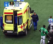 Cea mai brutală ciocnire între fotbaliști într-un meci din Rusia! Două ambulanțe au intrat pe teren, iar jucătorii au fost transportați de urgență la spital