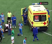 Cea mai brutală ciocnire între fotbaliști într-un meci din Rusia! Două ambulanțe au intrat pe teren, iar jucătorii au fost transportați de urgență la spital