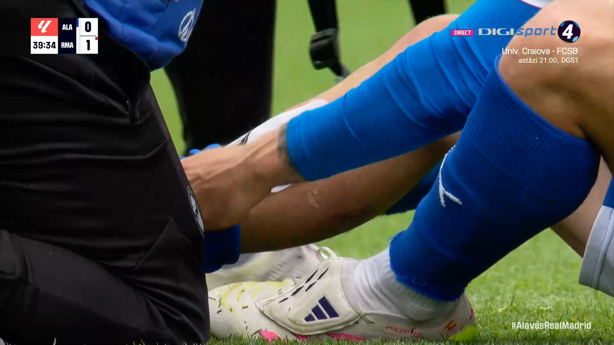 Kylian Mbappe, cartonaș roșu după o intrare criminală în Alaves - Real Madrid
