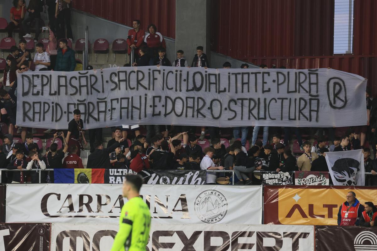Imagini de la meciul Rapid - FC Argeș, etapa #4 // foto: Ionuț Iordache (GSP.ro)