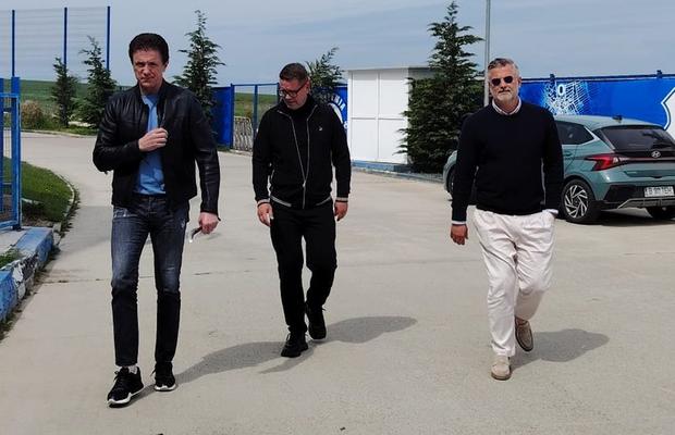 „Vă spun prima decizie pe care am luat-o” » În conferința de prezentare a lui Stoican, Gică Popescu a avut și altă „agendă”