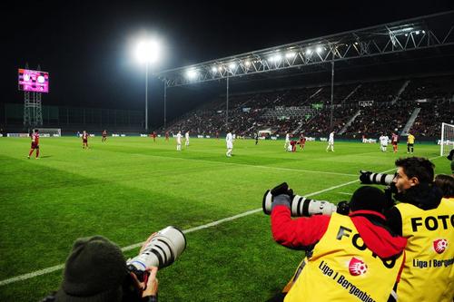 Echipele se pot antrena de vineri, anunțul fiind făcut Ionuț Stroe, ministrul Tineretului și Sportului. foto: Guliver/Getty Images