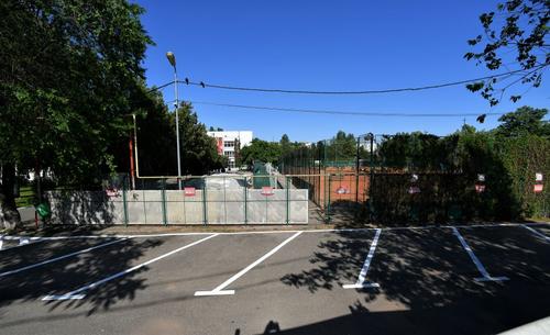 Terenurile Centrului Național de Tenis din Capitală, acum goale, îi vor primi în curând pe jucători, dar în condiții speciale // FOTO: Raed Krishan