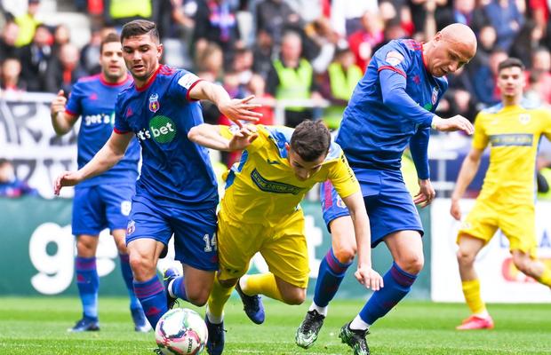 Dublă-lovitură pentru Steaua: nu poate să promoveze și nici să participe la baraj!