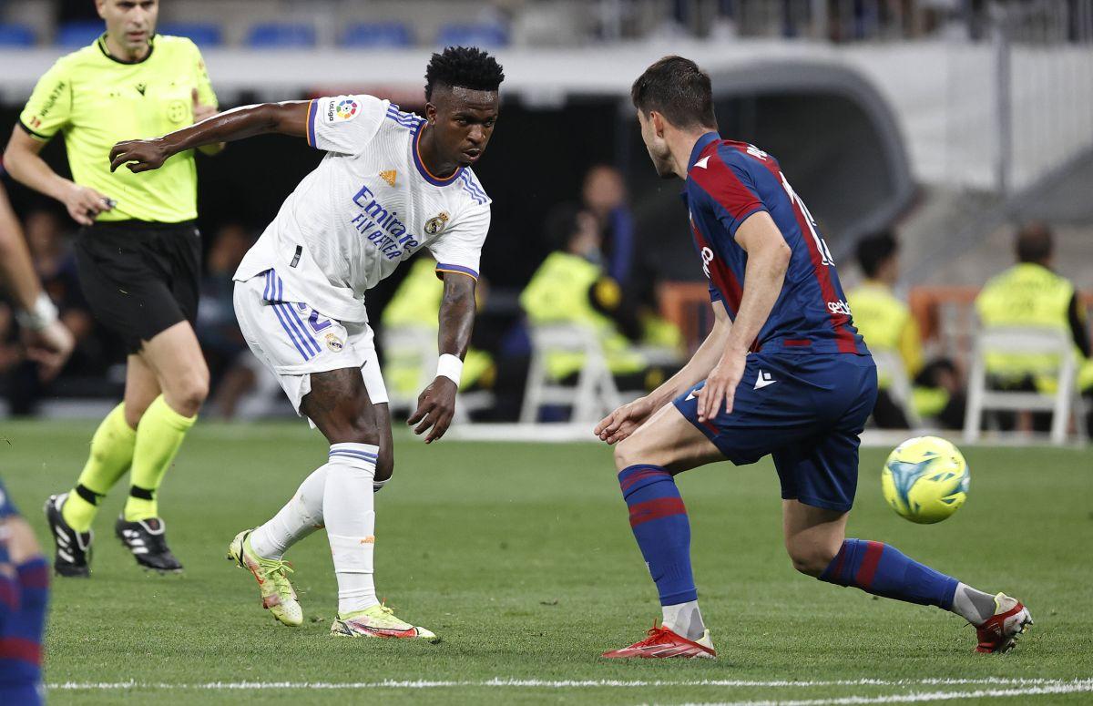 Real Madrid, victorie zdrobitoare cu Levante » Performanță fabuloasă reușită de Benzema + primul hattrick reușit de Vinicius