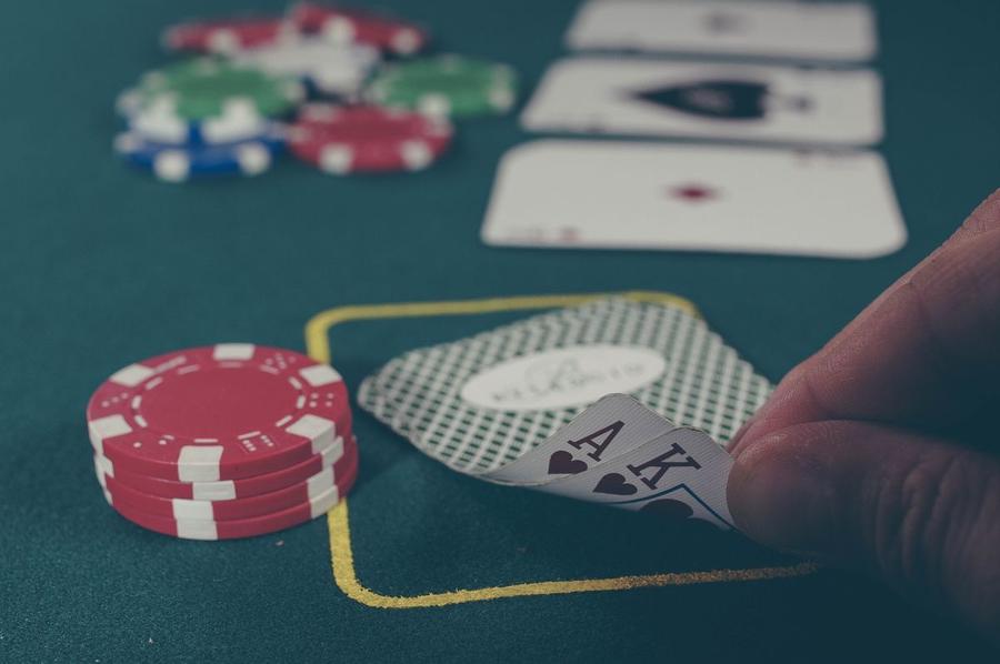 Salarii din sport: Cât câștigă un crupier?