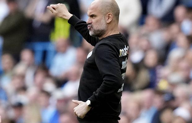 Guardiola, răspuns nemilos după ce a fost criticat de Evra și Berbatov: „Nu am văzut atitudinea și personalitatea de care vorbesc când îi distrugeam în finalele Champions League”