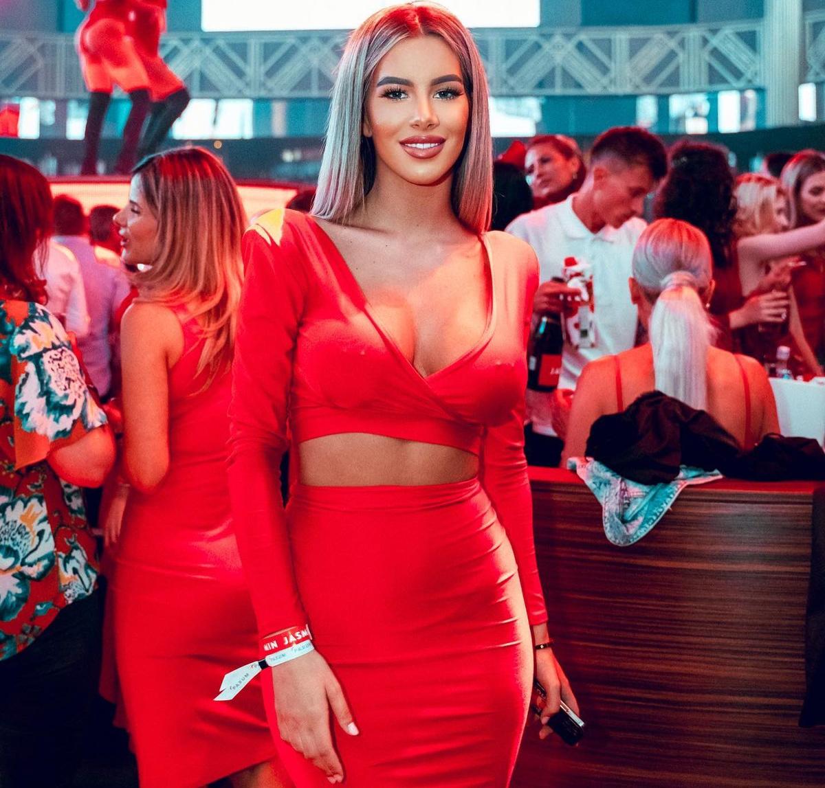 Imagine șocantă publicată de un model erotic cu o vedetă de la CFR Cluj: „Sex oral pentru 500€?” » Prima reacție a fotbalistului