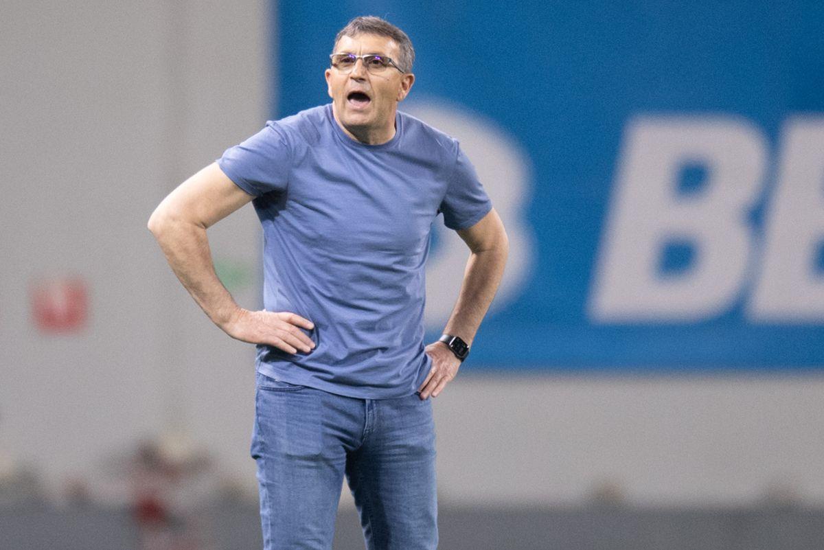 Denis Alibec a primit amenințări după ce a fost eliminat la Craiova: „Nu se iartă pentru ce a făcut! Au fost «n» mesaje că ar fi dat meciul pentru FCSB”