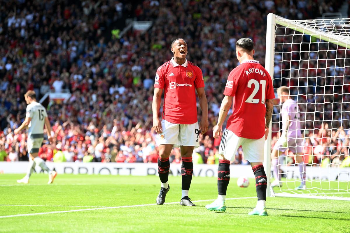 Manchester United, tot mai sigură de locurile de Champions League după victoria cu Wolverhampton