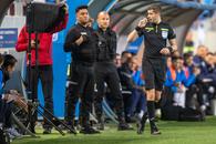 Fază de penalty analizată 5 minute la Craiova! Decizia luată de Kovacs și Chivulete