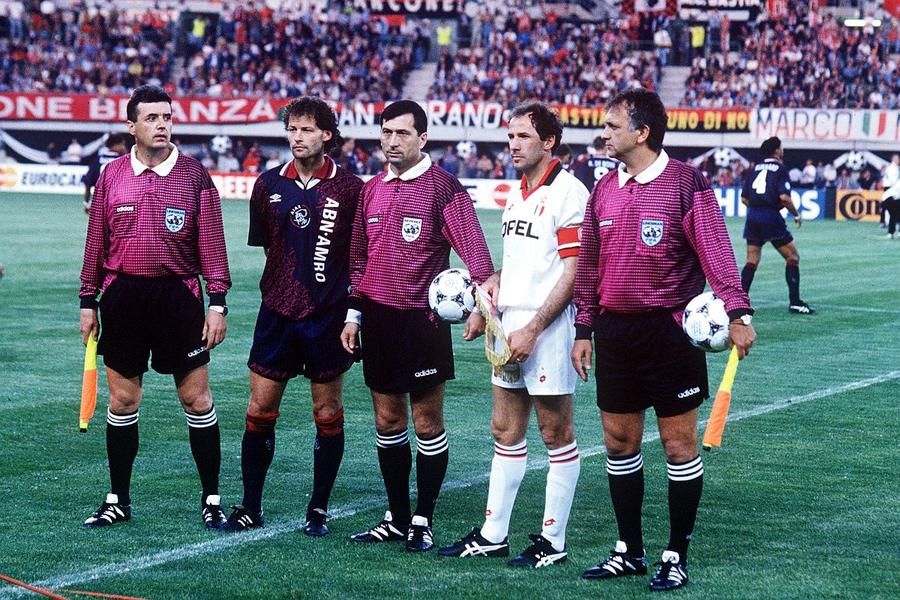 Ion Crăciunescu a oficiat finala dintre Ajax și Milan. Sursă foto: Imago Istvan Kovacs, într-o galerie selectă » Ce alți arbitri români au mai oficiat finale mari din fotbalul european