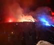 FCSB a plecat de la Arena Națională cu un autocar special. 5.000 de fani i-au așteptat la Ateneul Român FOTO Răzvan Păsărică / sportpictures.eu