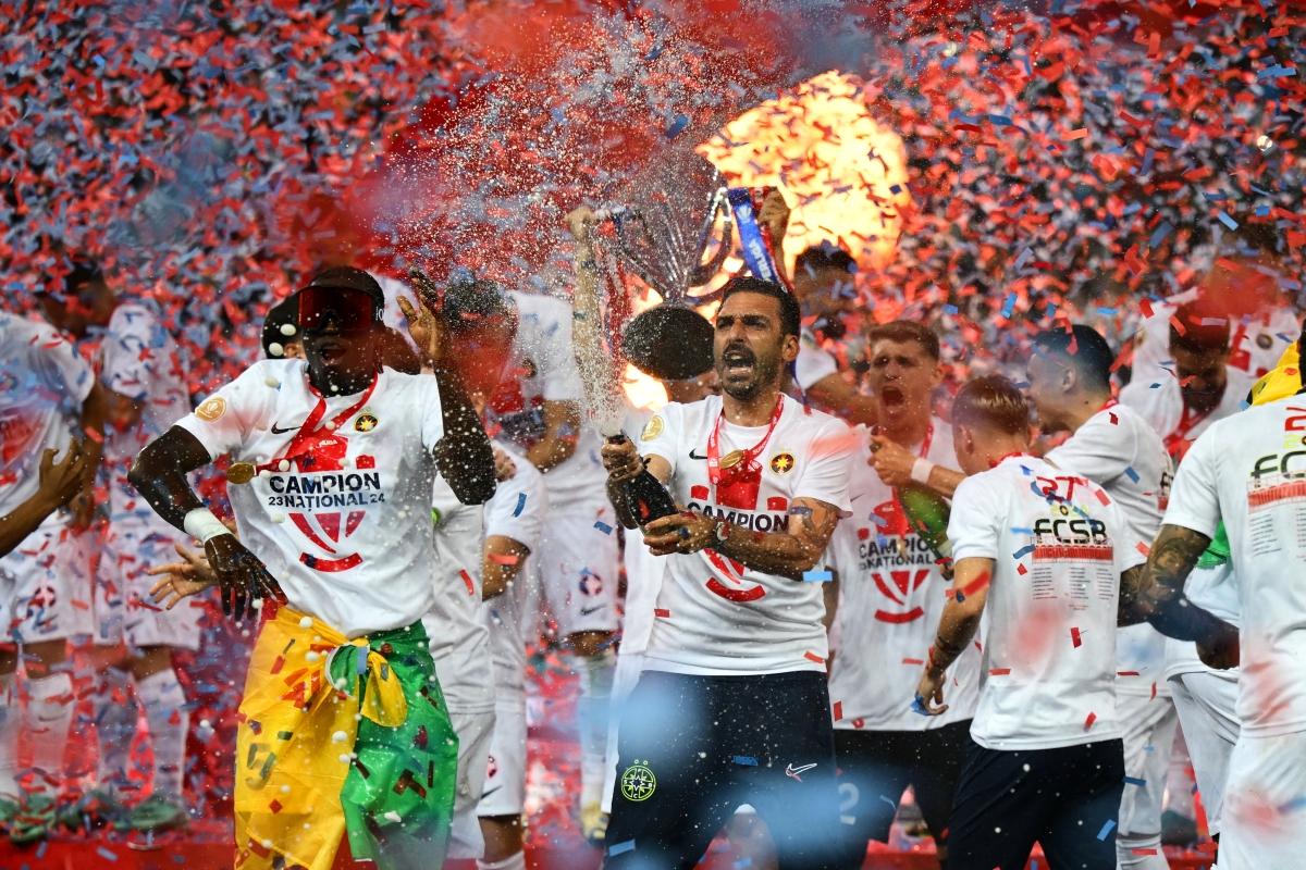 FCSB - campioana României 2023-2024 (FOTO Raed Krishan)