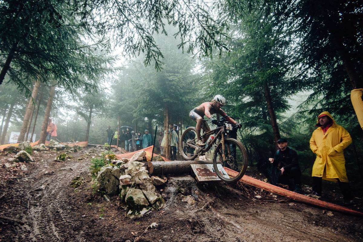 Imagini cât o mie de cuvinte » S-au terminat Campionatele Europene de Mountain Bike de la Cheile Grădiștei