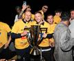 FCSB a plecat de la Arena Națională cu un autocar special. 5.000 de fani i-au așteptat la Ateneul Român FOTO Răzvan Păsărică / sportpictures.eu