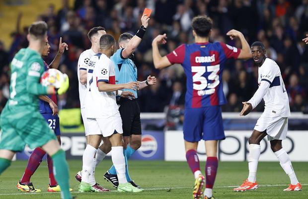 Istvan Kovacs, într-o galerie selectă » Ce alți arbitri români au mai oficiat finale mari din fotbalul european