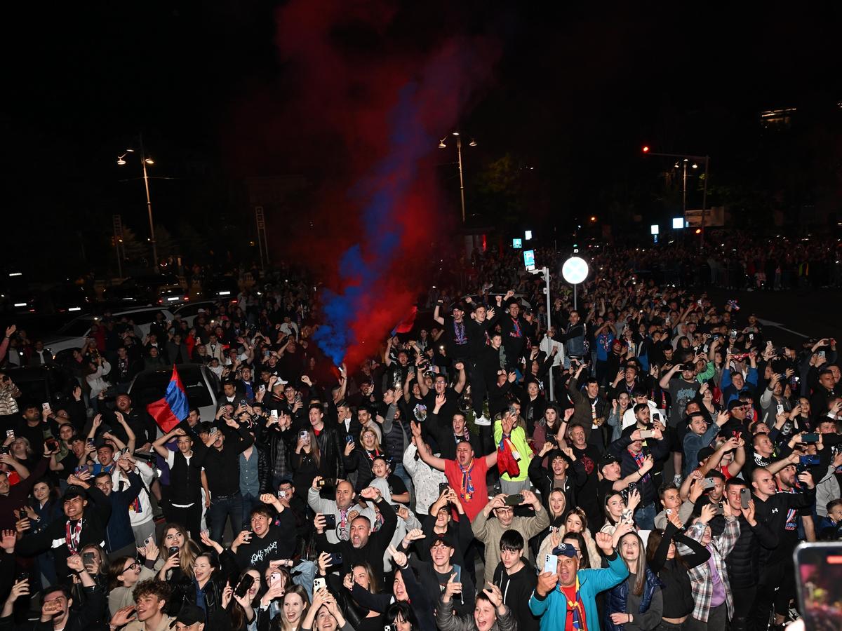 Imagini din autocarul campionilor de la FCSB