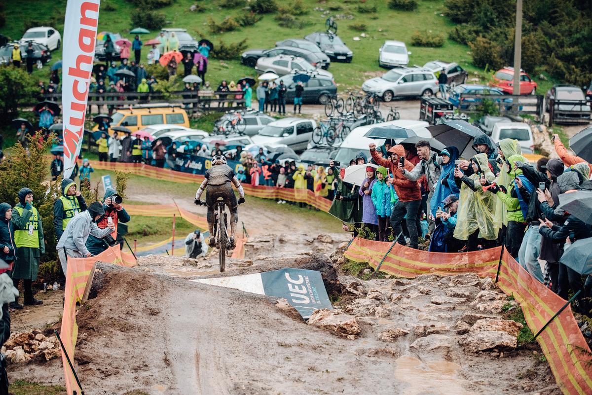 Imagini cât o mie de cuvinte » S-au terminat Campionatele Europene de Mountain Bike de la Cheile Grădiștei