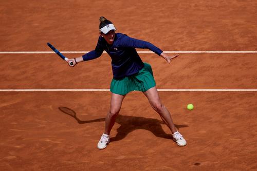 Irina Begu în acțiune pe zgură FOTO Imago Images