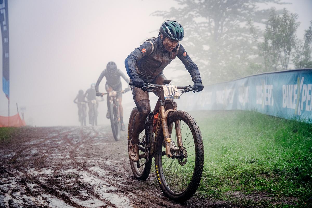 Imagini cât o mie de cuvinte » S-au terminat Campionatele Europene de Mountain Bike de la Cheile Grădiștei