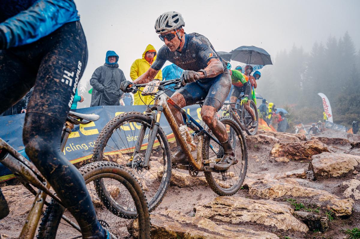 Imagini cât o mie de cuvinte » S-au terminat Campionatele Europene de Mountain Bike de la Cheile Grădiștei