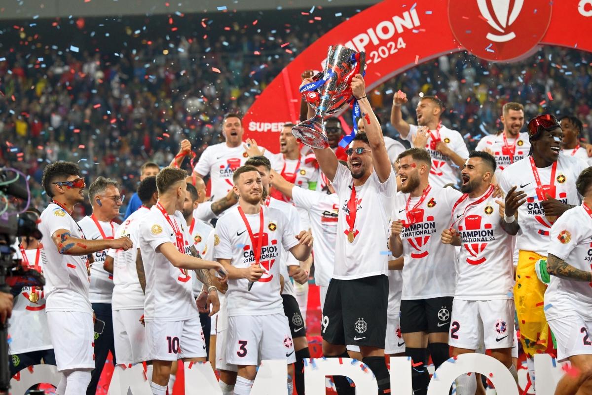 FCSB - campioana României 2023-2024 (FOTO Raed Krishan)