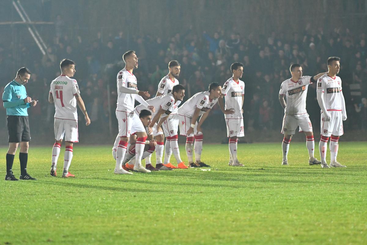 „Dinamo nu-i echipa de pe vremuri!” » Csikszereda anunță cum tratează barajul + Ce-i preocupă pe ciucani: „Normal că ne temem”
