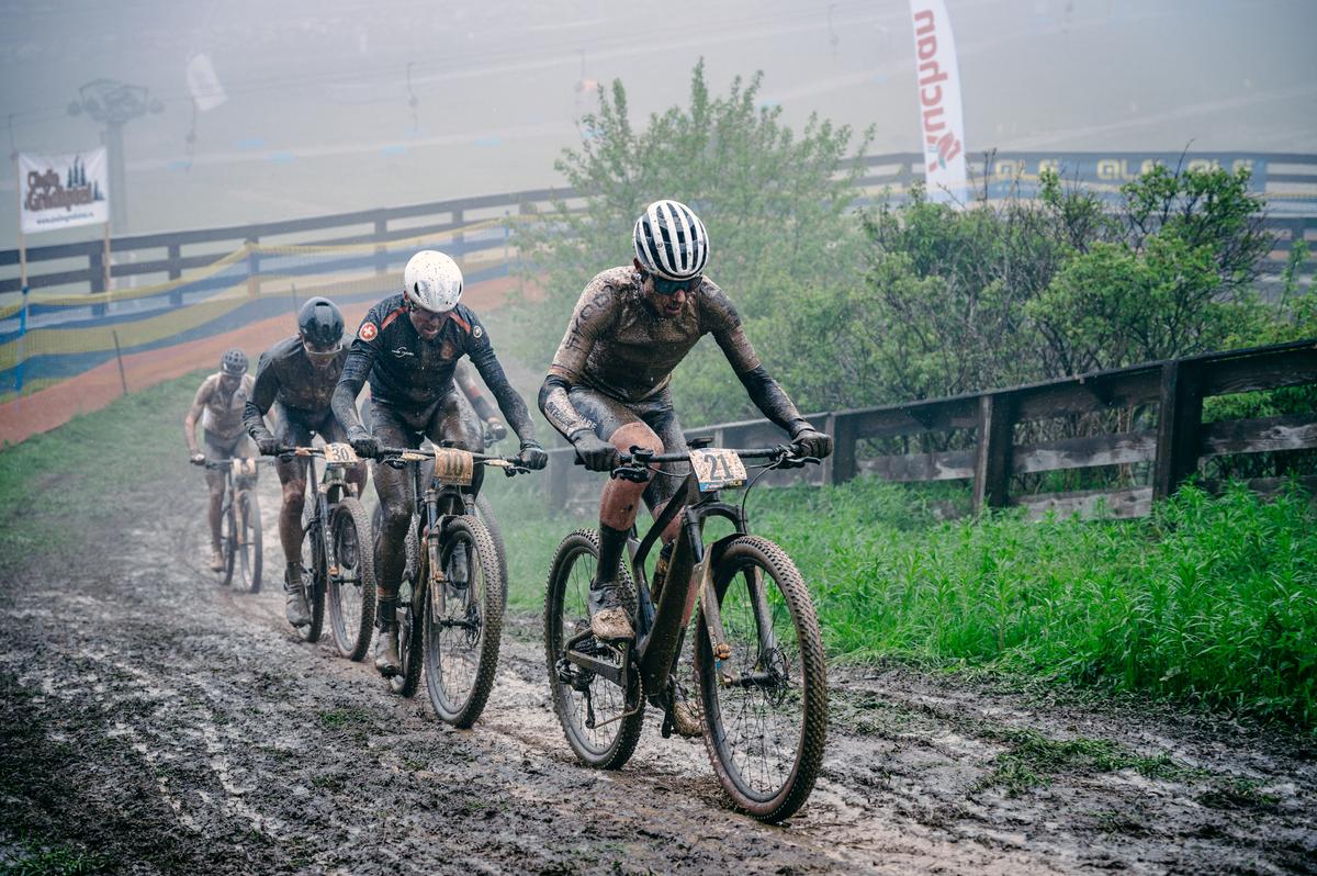 Imagini cât o mie de cuvinte » S-au terminat Campionatele Europene de Mountain Bike de la Cheile Grădiștei