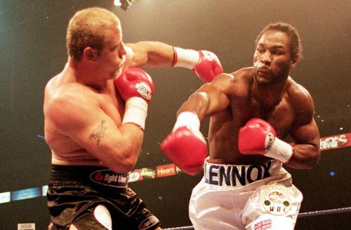 Lennox Lewis, într-un duel, foto: Guliver/gettyimages