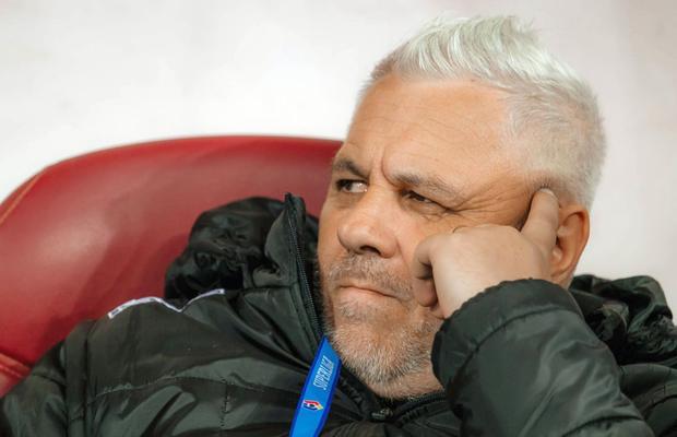 Îl ia tare pe Șumudică: „Mă Marius, cine să știe, eu?! E clar că nu va mai fi antrenorul Rapidului”
