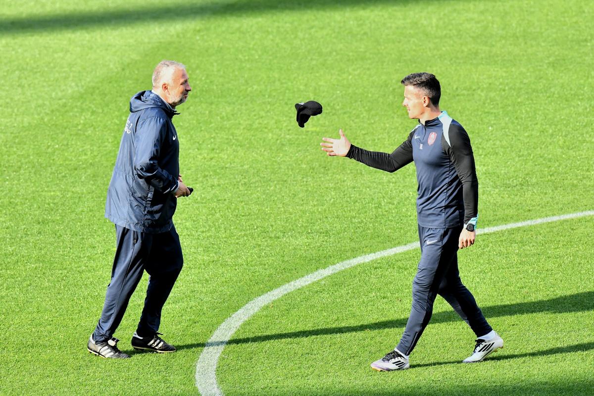 „Voi lua o pauză!” » Slăbit de problemele de sănătate, Dan Petrescu n-a uitat de FCSB: „Au avut de toate, chiar și arbitraje”
