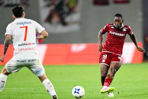 Kader Keita (dreapta), transferat definitiv de Rapidm, foto: Imago Images