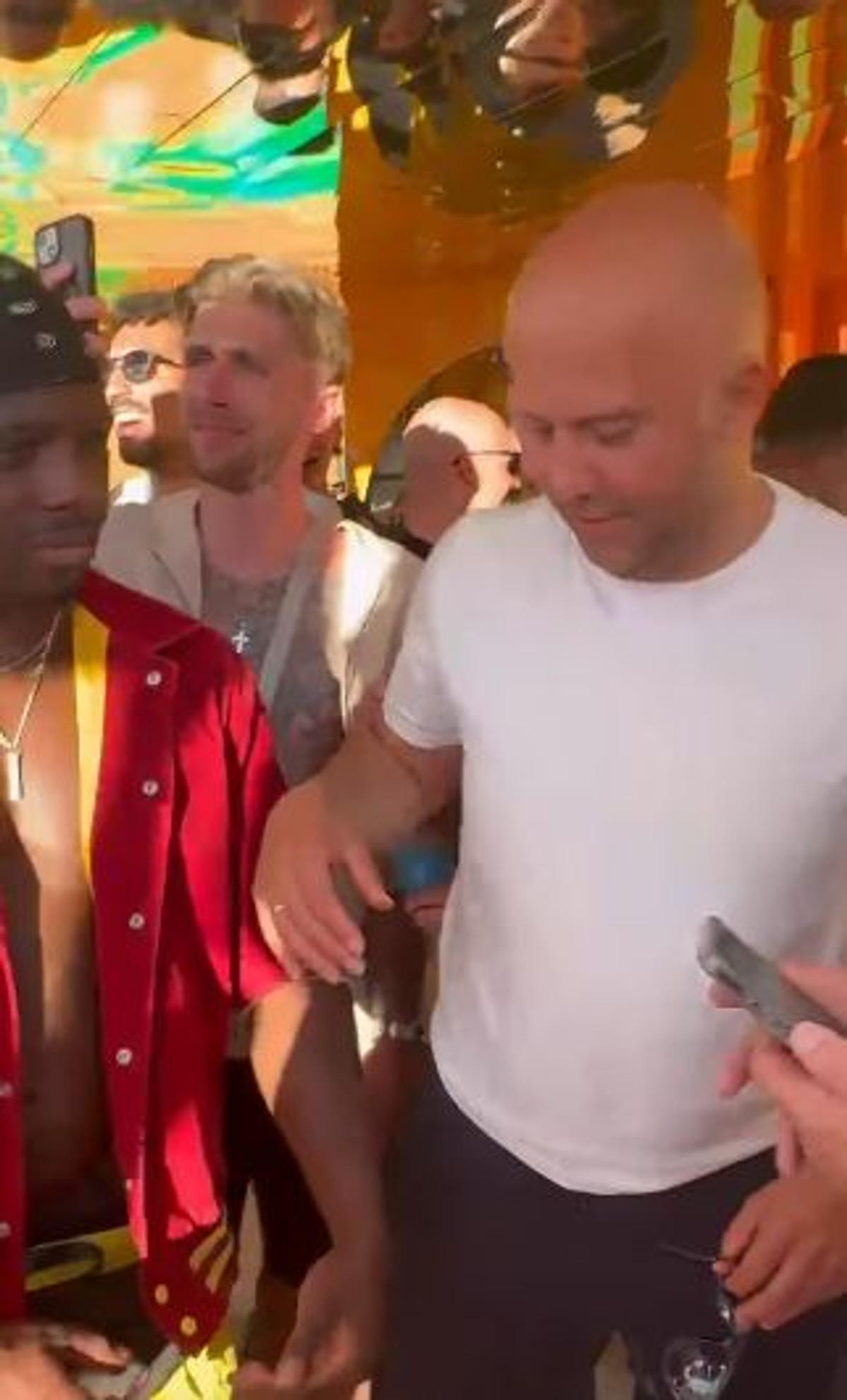 Imagini virale cu Arne Slot! Locația exclusivistă în care a sărbătorit titlul câștigat cu Liverpool