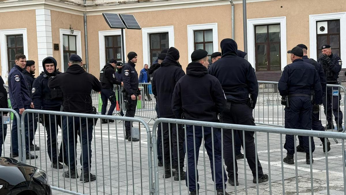 Suporterii Craiovei au plecat spre Sibiu