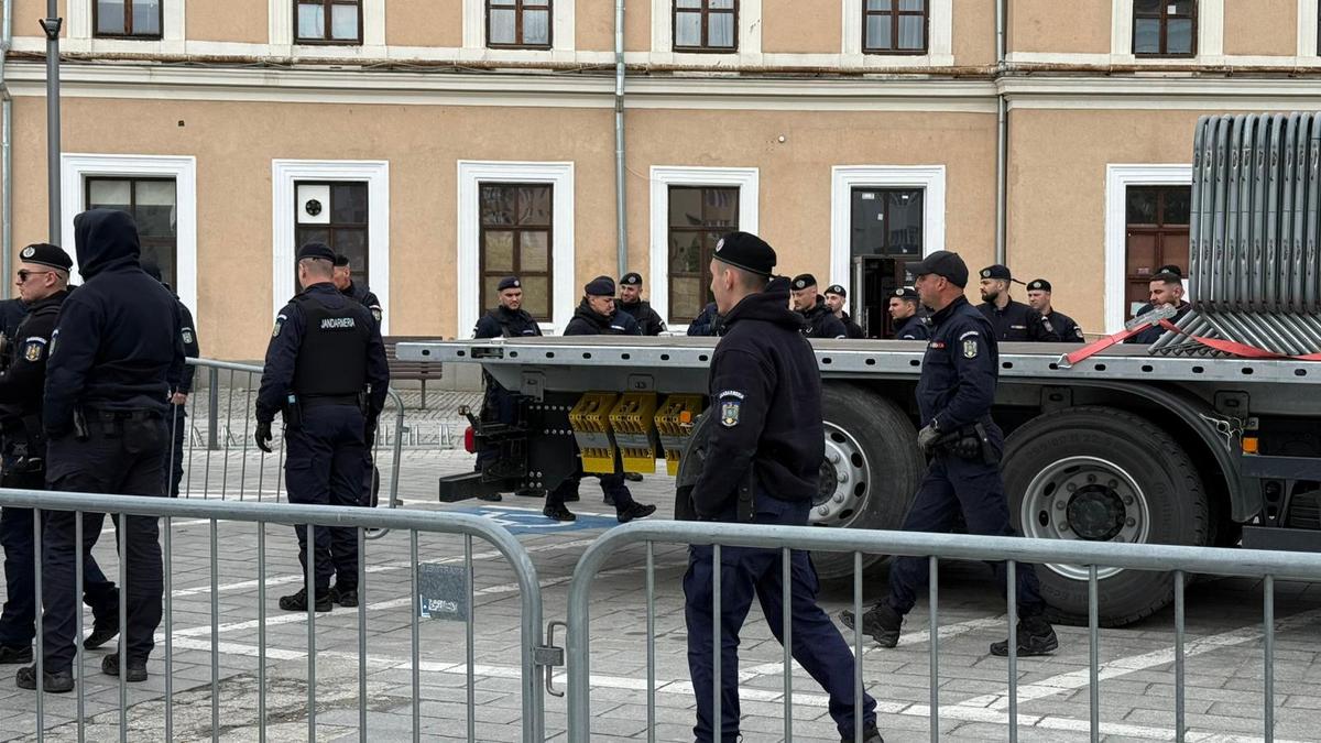 Suporterii Craiovei au plecat spre Sibiu
