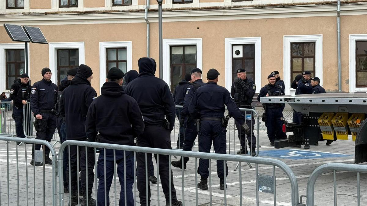Suporterii Craiovei au plecat spre Sibiu