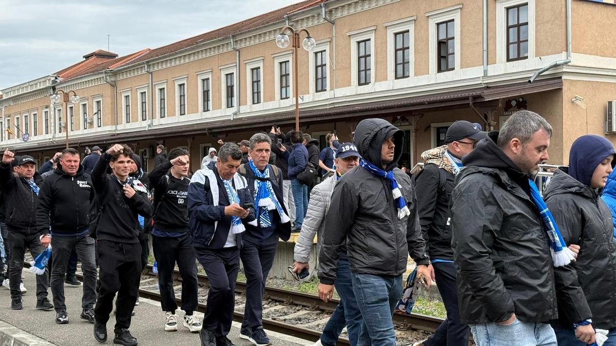 Suporterii Craiovei au plecat spre Sibiu