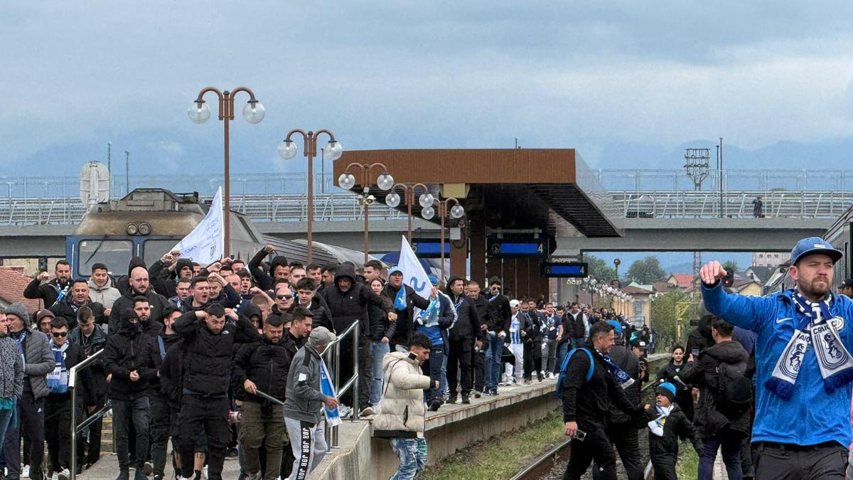 Suporterii Craiovei au plecat spre Sibiu