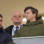 Emil Boc / Imagini cu fanii în stadion la Sibiu, înainte de U Cluj - Universitatea Craiova / FOTO: Andrei Furnigă (GSP.ro)