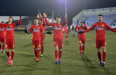 Detalii incredibile de la FCSB » Motivul pentru care Adi Popa și Cristi Bălgrădean sunt chinuiți de Gigi Becali