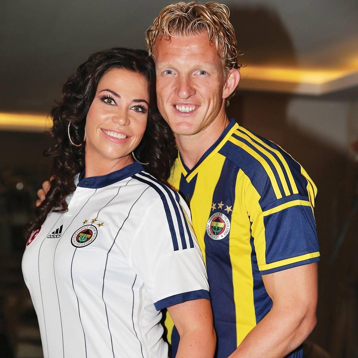 FOTO Dirk Kuyt divorțează după 17 ani! Soția vrea jumătate din avere